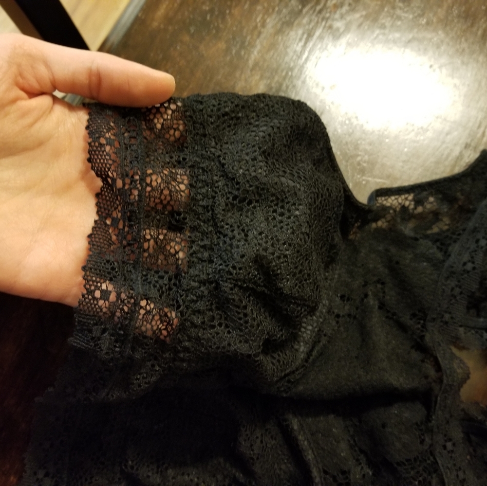🎉NEW POST🎉 Victoria's Secret bralette - Picture 4 of 7